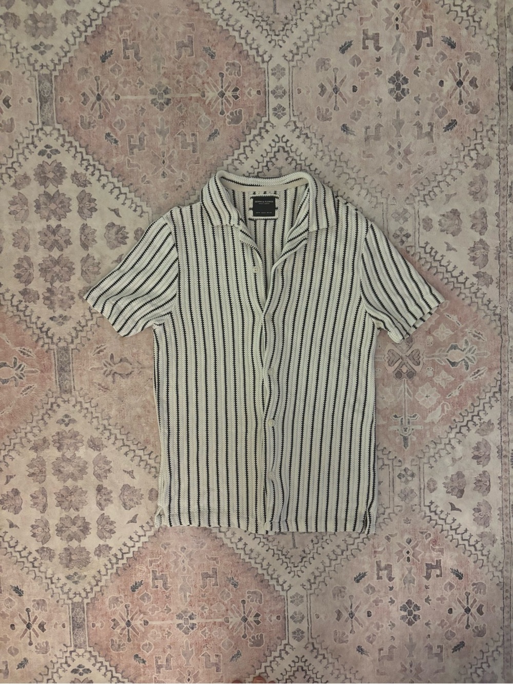 Men’s Cream Short-Sleeve Knit Shirt with Black Stripe